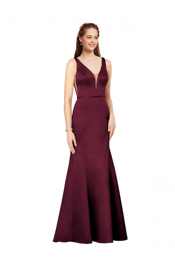 Sleeveless Burgundy V-Back Sheath V-Neck Formal Dress